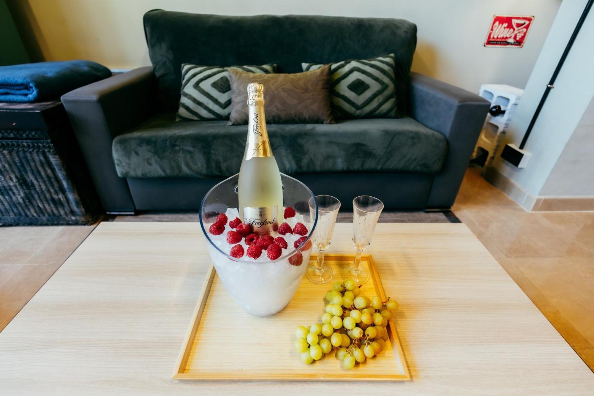 Apartment Ruzafa Roots, 12 Min To Centre, Smart Tv, Wine Valenza Esterno foto