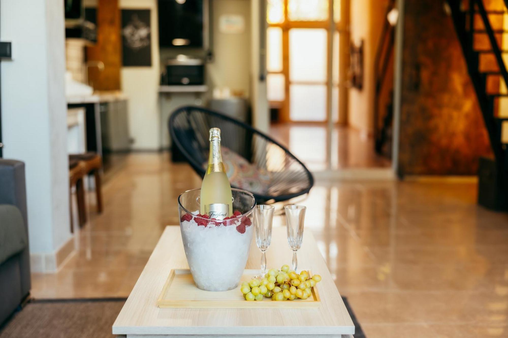 Apartment Ruzafa Roots, 12 Min To Centre, Smart Tv, Wine Valenza Esterno foto